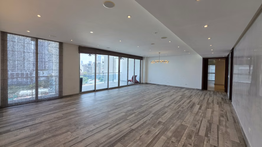 Vendo Apartamento Punta Pacifica Ph Aqualina 4 - Imagen 3