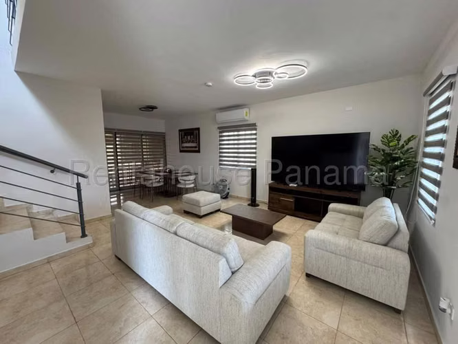 Venta de acsa en Vista del Lago 27MVCH1262