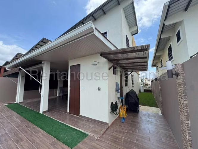 Venta de acsa en Vista del Lago 27MVCH1262