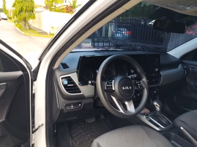 KIA SELTOS 2023 AUTOMÁTICA NEGOCIABLE - Imagen 6