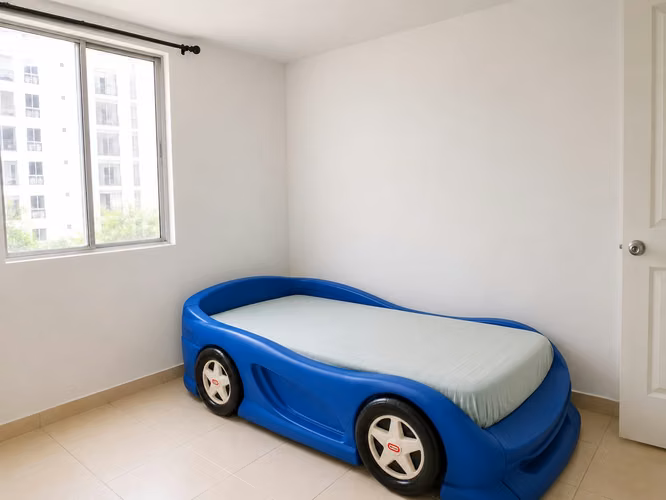 Oportunidad de inversión Amplio y Céntrico apartamento | 2R, 2B | 96,900 negociable - Imagen 9