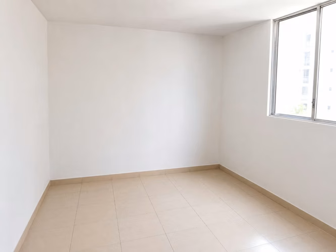 Oportunidad de inversión Amplio y Céntrico apartamento | 2R, 2B | 96,900 negociable - Imagen 6