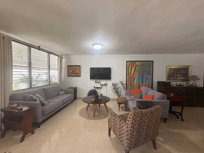 AMPLIO APARTAMENTO EN VENTA EN OBARRIO– Bella Vista - C.J.