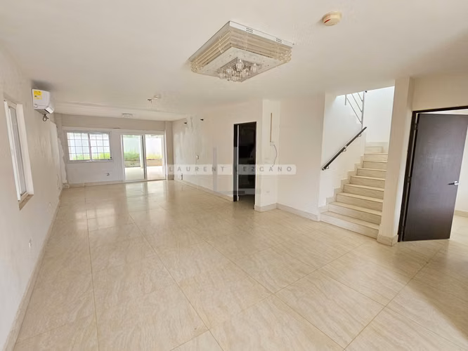 Venta Casa Unifamiliar Rolling Hills - Costa Verde. Haga una oferta - Imagen 3