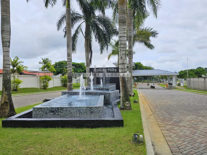 Venta Casa Unifamiliar Rolling Hills - Costa Verde. Haga una oferta - Imagen 2