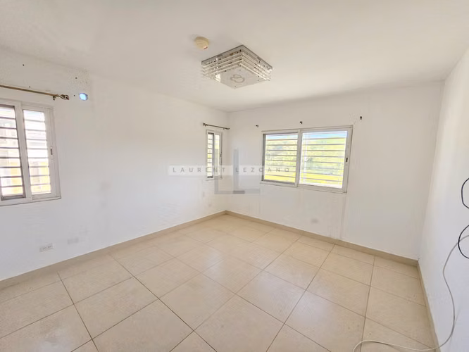 Venta Casa Unifamiliar de Esquina PH Senderos - Costa Verde. Haga una oferta - Imagen 8