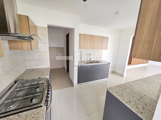 Venta de Casa Unifamiliar en Esquina PH Arcadia Costa Verde. Haga una oferta - Imagen 7