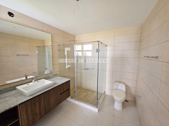 Venta de Casa Unifamiliar en Esquina PH Arcadia Costa Verde. Haga una oferta - Imagen 13