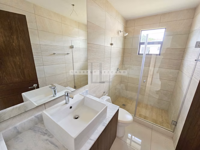 Venta de Casa Unifamiliar en Esquina PH Arcadia Costa Verde. Haga una oferta - Imagen 15