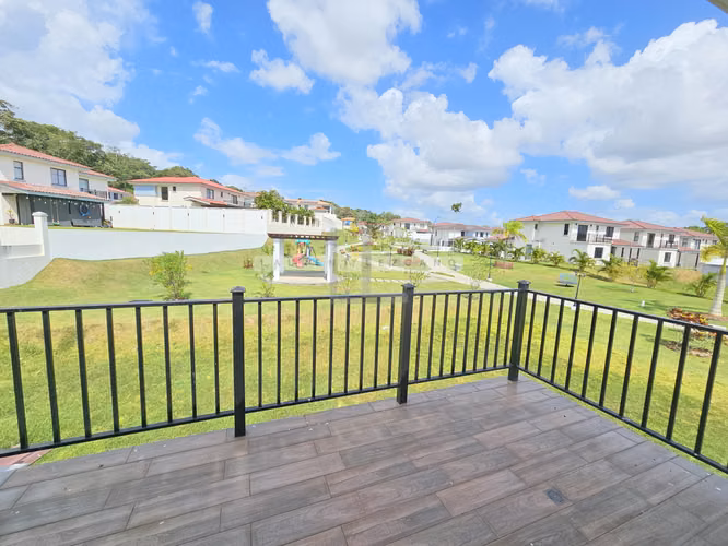 Venta de Casa Unifamiliar en Esquina PH Arcadia Costa Verde. Haga una oferta - Imagen 11