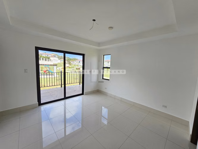 Venta de Casa Unifamiliar en Esquina PH Arcadia Costa Verde. Haga una oferta - Imagen 9