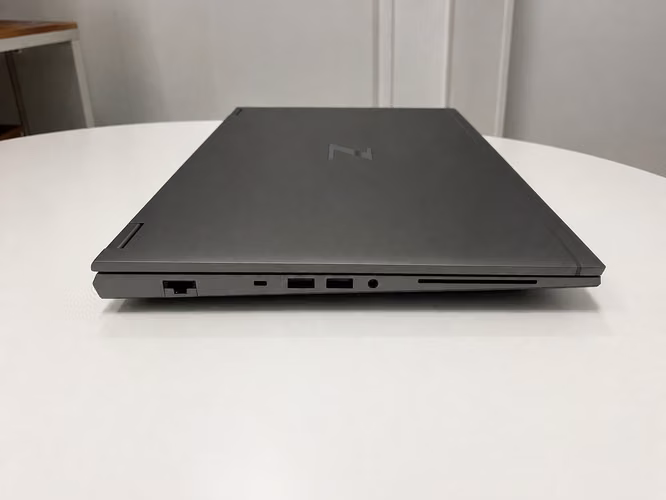 HP ZBook Fury 15.6" G8 | i7-11850H | 32GB RAM | RTX A3000 6GB | 512GB NVMe - Imagen 2