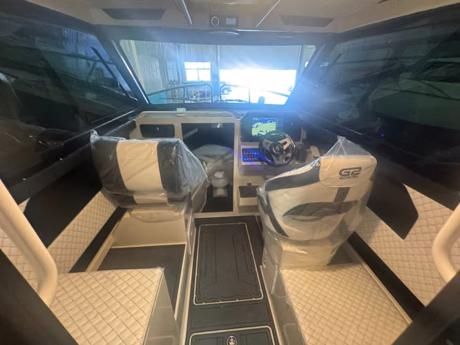 BOTE NUEVO DE ALUMINO – 7.25 M | YAMAHA 300 HP