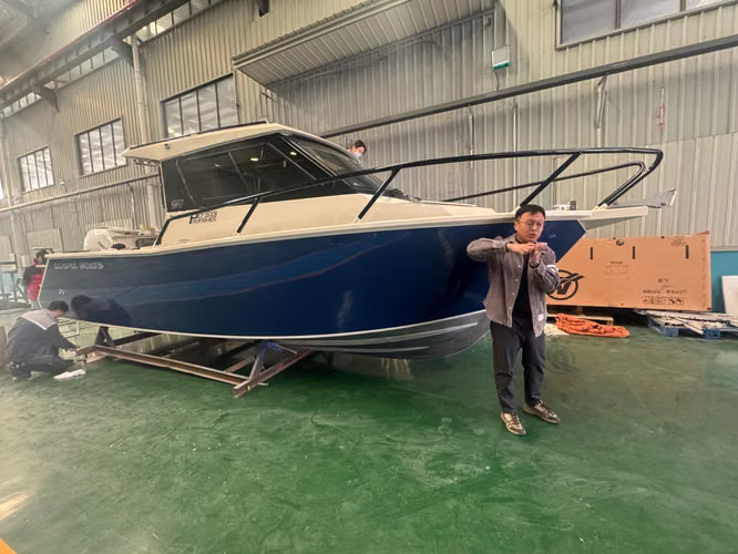 BOTE NUEVO DE ALUMINO – 7.25 M | YAMAHA 300 HP