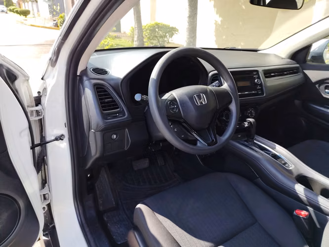 HONDA HRV 2016 AUTOMÁTICA NEGOCIABLE - Imagen 5
