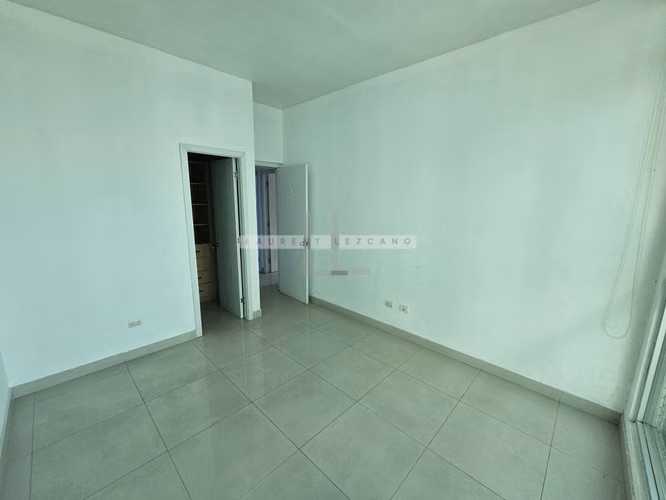 Venta de Apartamento en PH Astoria - El Cangrejo. Haga una oferta