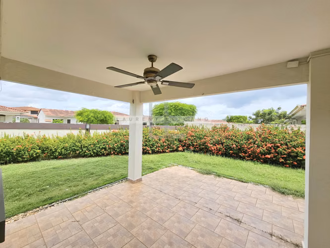 Venta de Casa en Esquina Residencial Spring Hills - Costa Verde. Negociable - Imagen 5