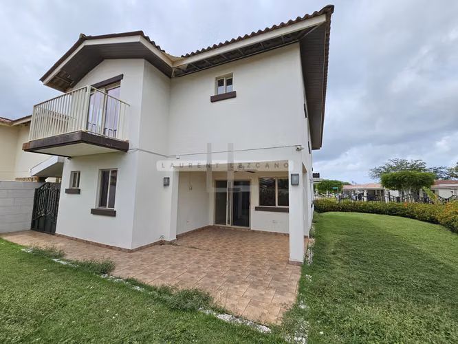 Venta de Casa en Esquina Residencial Spring Hills - Costa Verde. Negociable - Imagen 7