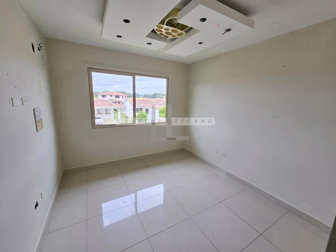 Venta de Casa en Esquina Residencial Spring Hills - Costa Verde. Negociable - Imagen 12