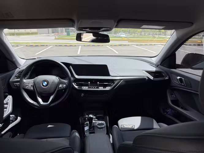 BMW 218i 2024 – IMPECABLE