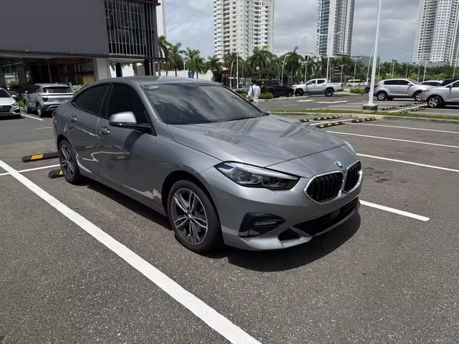 BMW 218i 2024 – IMPECABLE