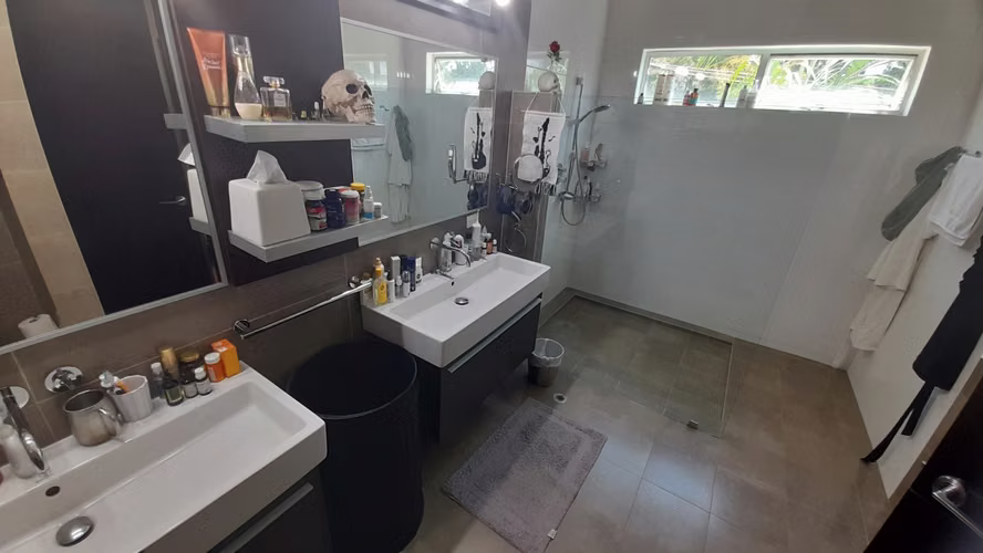 Minimal Houses. 640mts 6r 5.5b piscina $800,000.00neg - Imagen 15