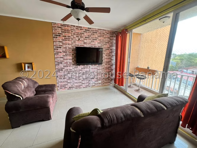 Venta de Apartamento en Villa Zaita Ph PH Emerald Village KC