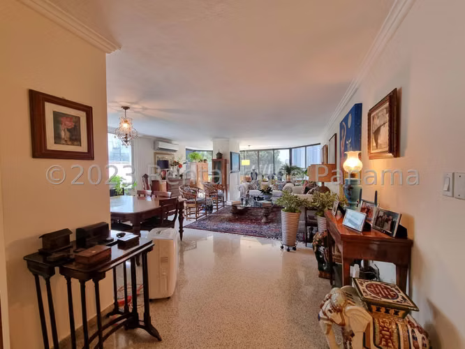 Alquiler de Apartamento en La Cresta Ph El Cenit KF - Imagen 2