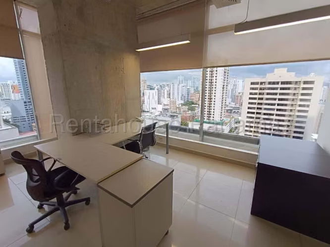 RR VENTA DE OFICINA EN OBARRIO SORTIS BUSINESS