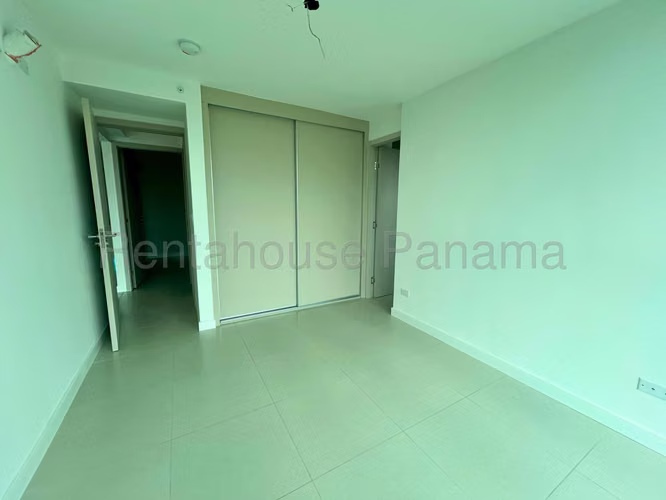 Apartamento en Venta en PH CORAL PLAZA Tumba Muerto 27AECC1245