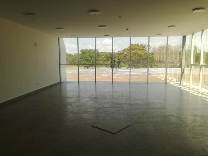 Galera en Venta en Parque Lefevre 27AECC913