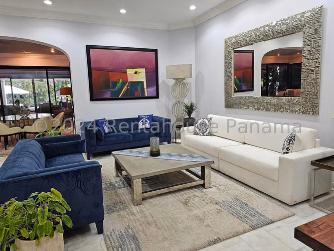Vendo Casa en Altos del Golf OF27-1235