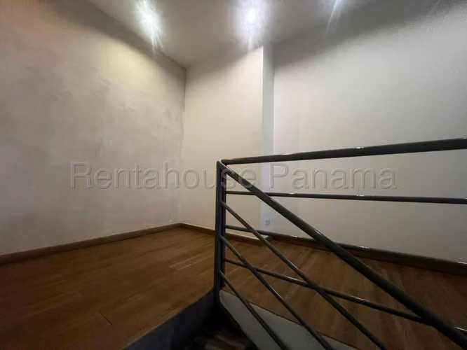 Alquilo Local en Obarrio OF27-1250