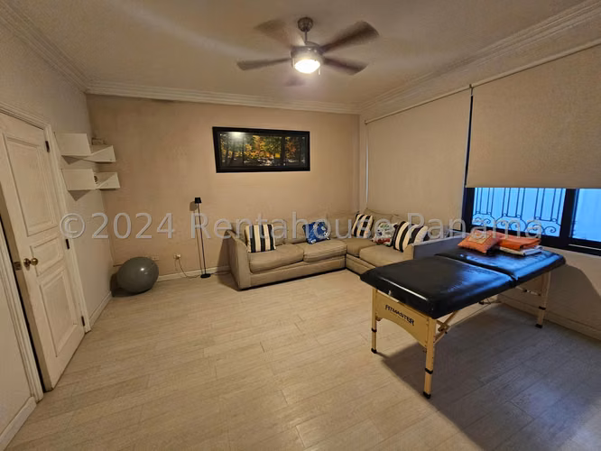 Venta de Casa en Altos del Golf Casa Unifamiliar Solo Cliente Directo LFC - Imagen 17