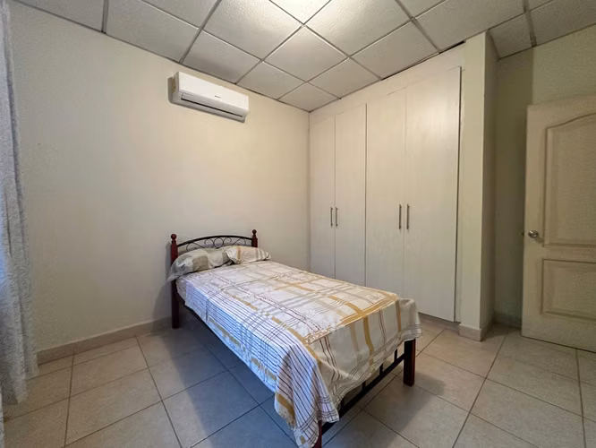 VENTA DE CASA EN PH VERSALLES - Imagen 10