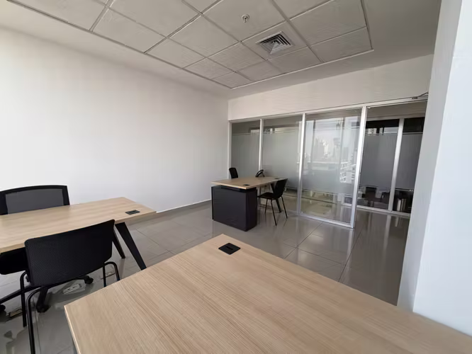 OFICINA EN ALQUILER – OFFICE CENTER - Imagen 3