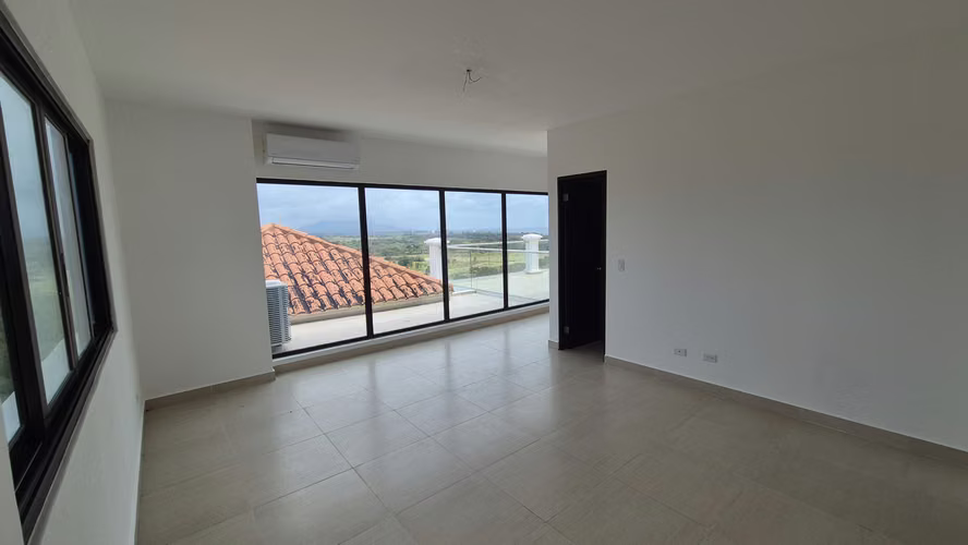 Penthouse en Venta con Vista al Mar en San Carlos PH Las Olas 2 - LH