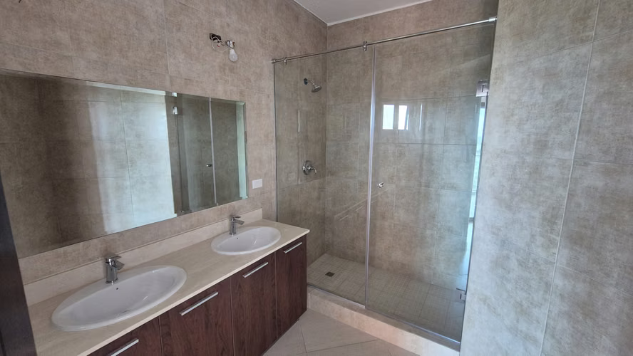 Penthouse en Venta con Vista al Mar en San Carlos PH Las Olas 2 - LH