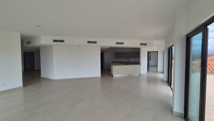 Penthouse en Venta con Vista al Mar en San Carlos PH Las Olas 2 - LH