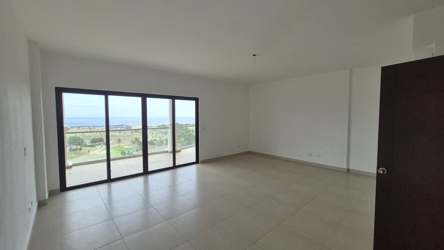 Penthouse en Venta con Vista al Mar en San Carlos PH Las Olas 2 - LH
