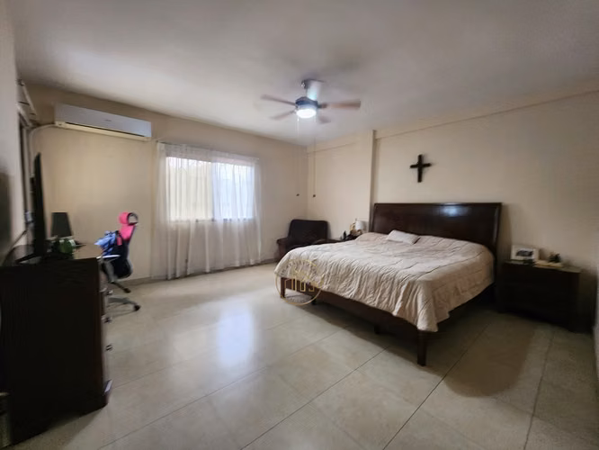 Venta Casa de 3 niveles en Ancón cerca de Albrook Mall - LH - Imagen 8