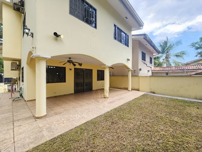 Venta Casa de 3 niveles en Ancón cerca de Albrook Mall - LH - Imagen 6