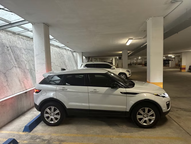 Range Rover Evoque. Excelentes condiciones. Vendo por cambio de vehículo - Imagen 7