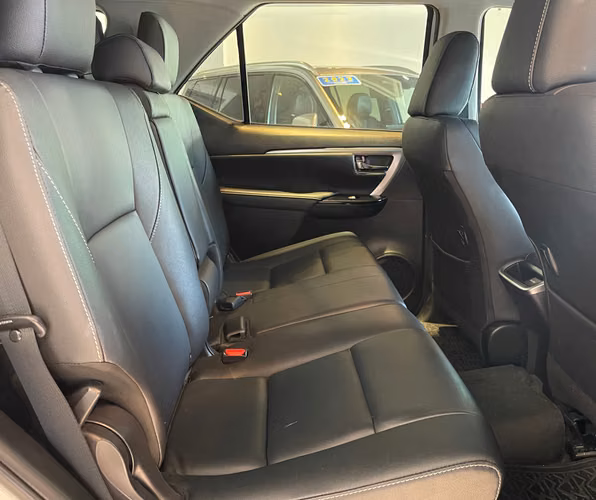 Toyota Fortuner SRV 2025