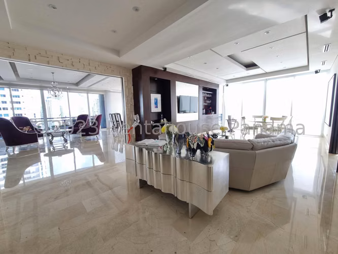 Se Vende Apartamento en La Cresta DPA26-6886