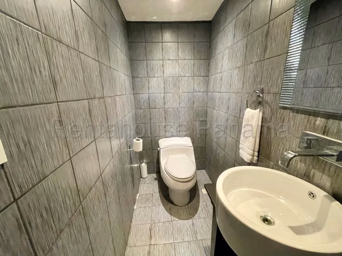 Se Vende Local en Obarrio DPA26-1431 - Imagen 13