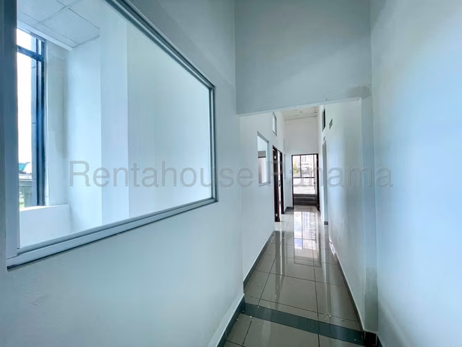Se Alquila Local en Avenida Balboa DPA26-6508