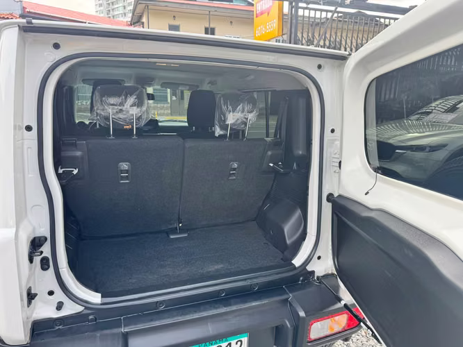 SUZUKI JIMNY 2025 5 PUERTAS 4X4 - Imagen 19