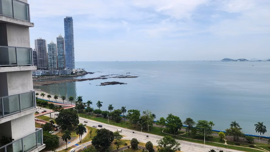  Lujo, amplitud y exclusividad frente al mar | PH Princesa del Mar.  PRECIO POR DEBAJO DEL AVALUO - Imagen 10