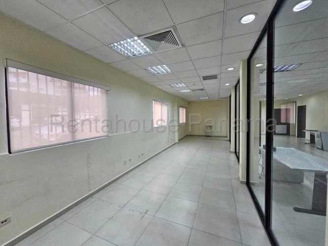 Venta de Plaza Comercial en Vía Porras, San Francisco DPV